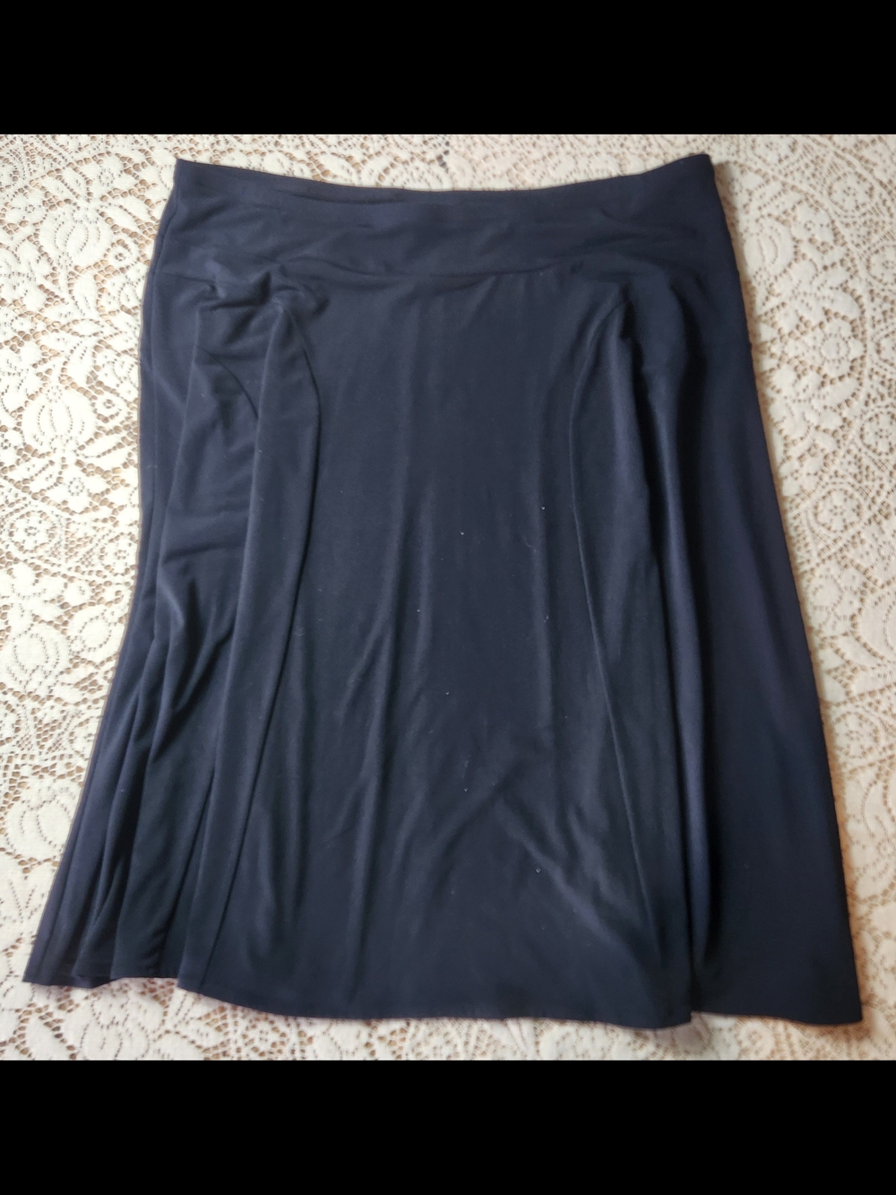 Apostrophe Essentials Women's Classic Black Stretch Skirt Size Large (14-16)